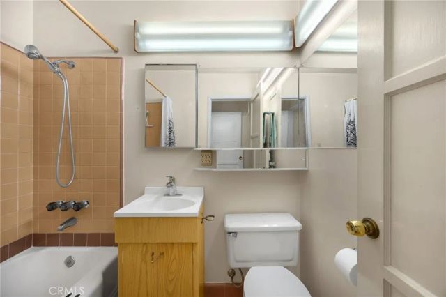 7446 Serapis, Pico Rivera, CA 90660