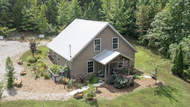 317 McDuff Ln, Camden, TN 38320