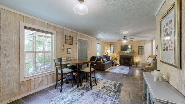 317 McDuff Ln, Camden, TN 38320