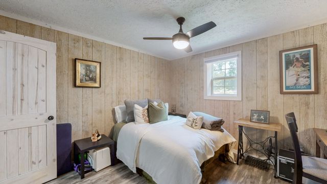 317 McDuff Ln, Camden, TN 38320