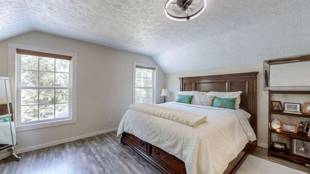 317 McDuff Ln, Camden, TN 38320