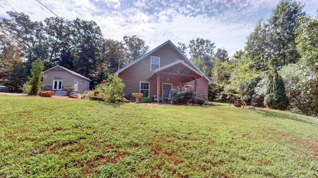 317 McDuff Ln, Camden, TN 38320