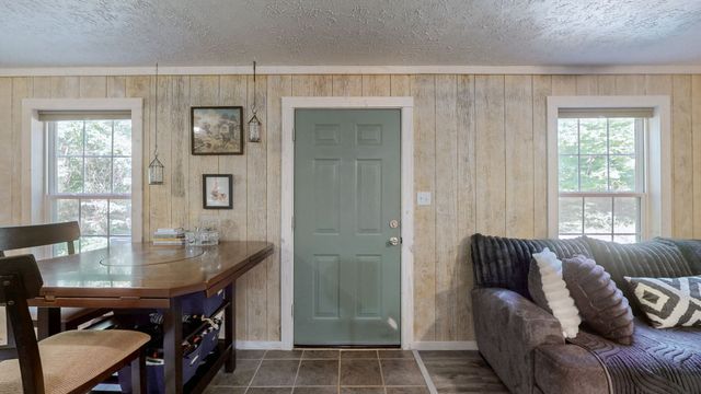 317 McDuff Ln, Camden, TN 38320