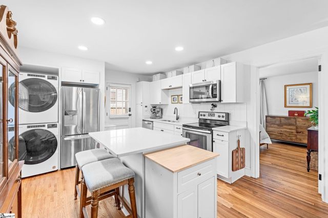 15 Essex Court, Greenville, SC 29609