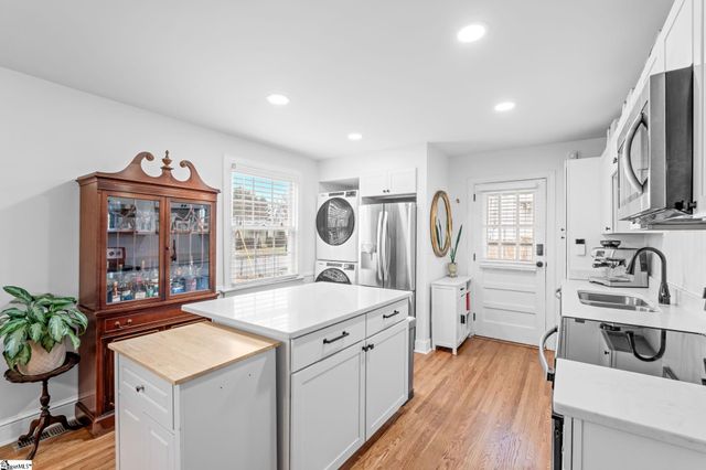 15 Essex Court, Greenville, SC 29609