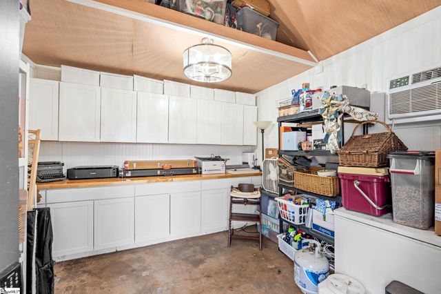 15 Essex Court, Greenville, SC 29609