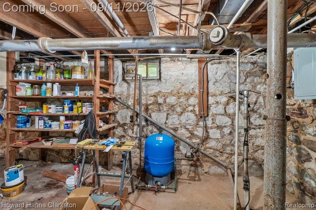 8301 Foster Road, Clarkston, MI 48346