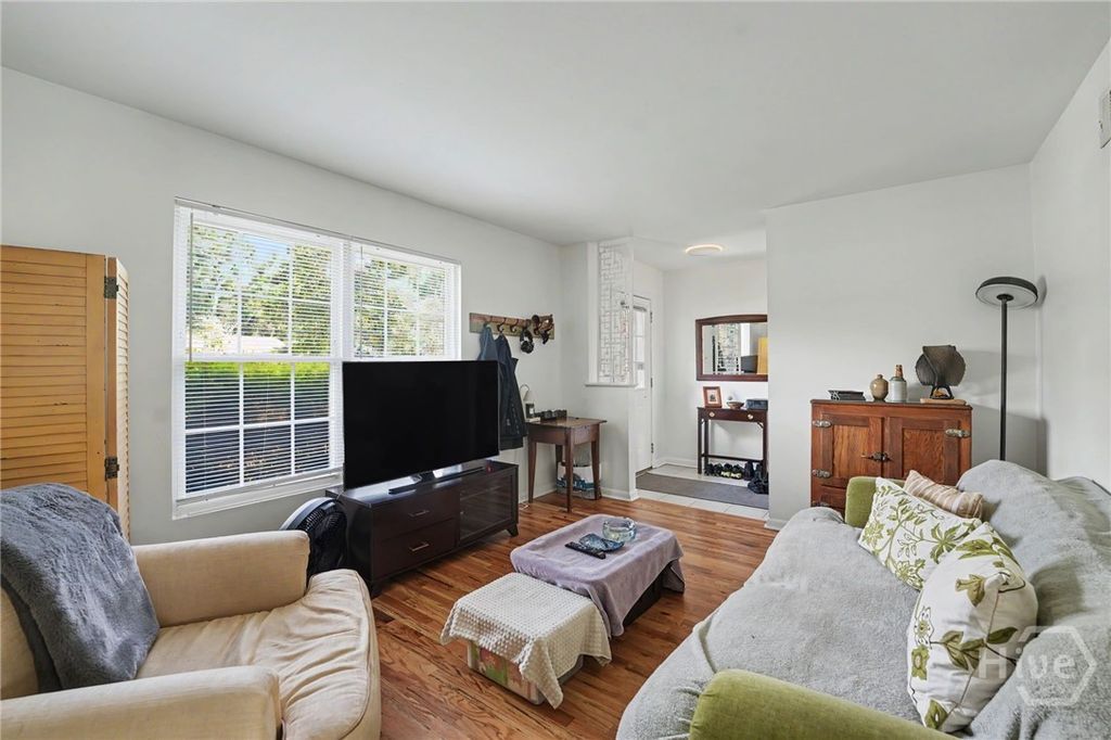 Image 11 of property listing at 9231 Garland Drive, Savannah, GA 31406