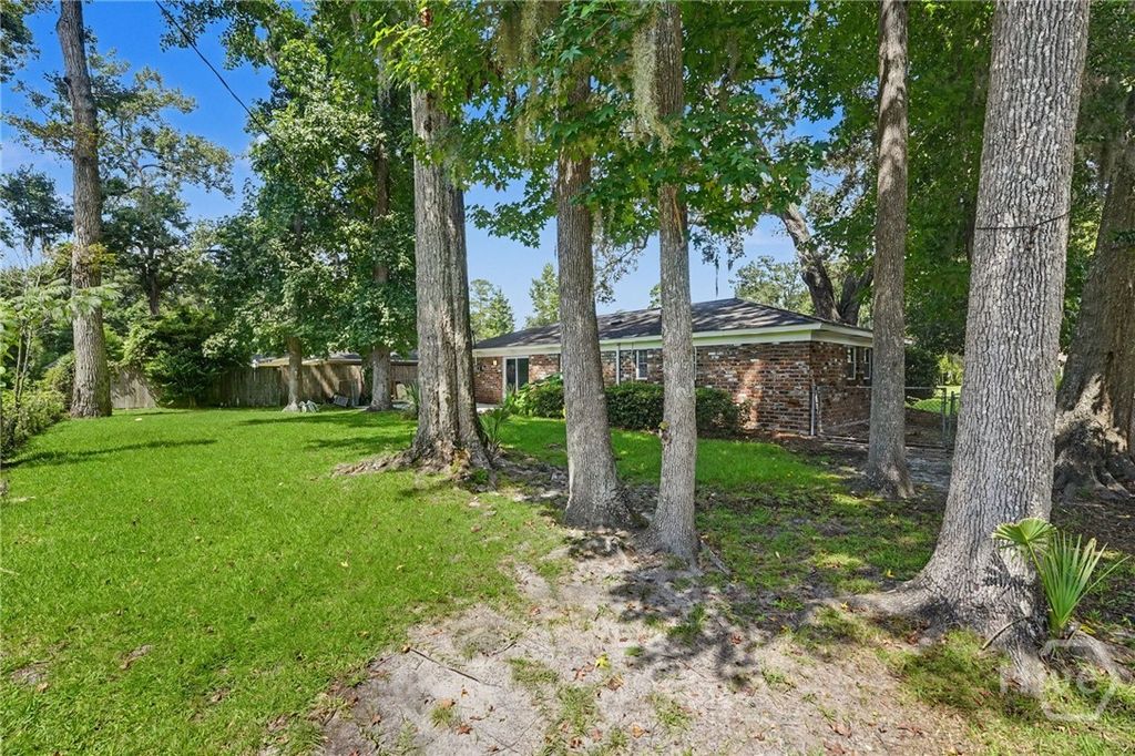 Image 29 of property listing at 9231 Garland Drive, Savannah, GA 31406