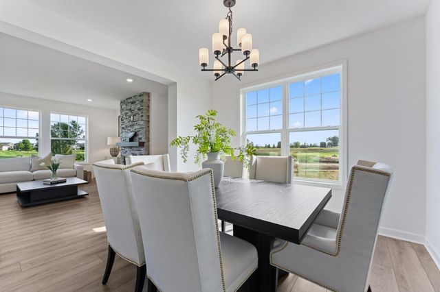 8887 Binder Way, Woodbury, MN 55129