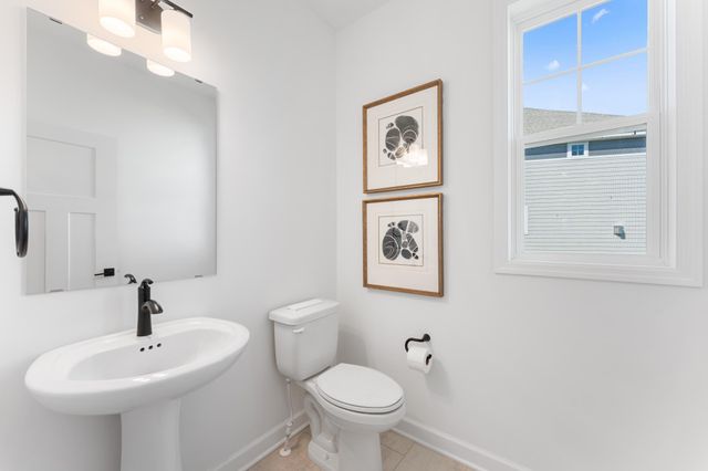 8887 Binder Way, Woodbury, MN 55129