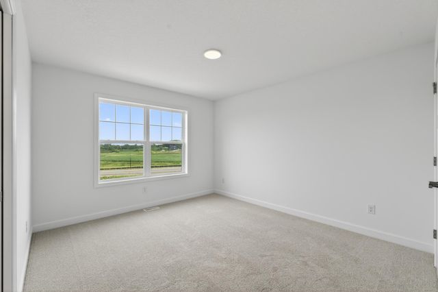 8887 Binder Way, Woodbury, MN 55129