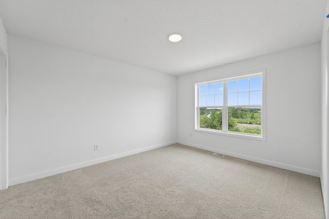 8887 Binder Way, Woodbury, MN 55129