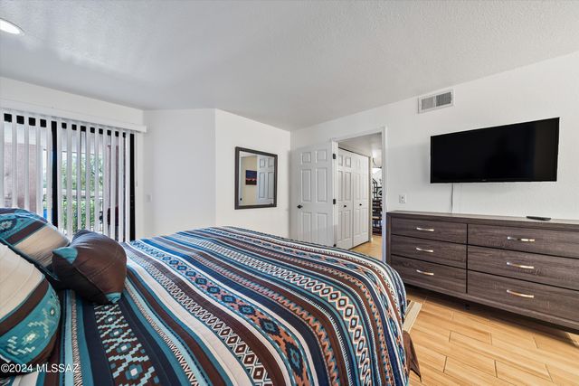 6445 N Tierra de las Catalinas Apt 61, Tucson, AZ 85718