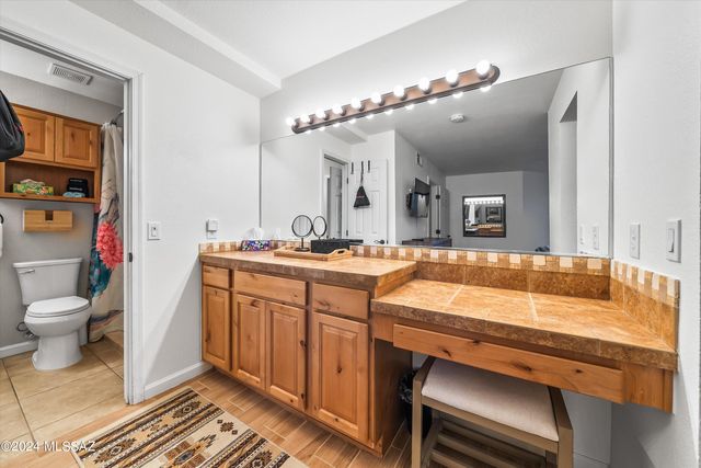 6445 N Tierra de las Catalinas Apt 61, Tucson, AZ 85718