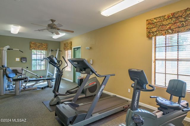 6445 N Tierra de las Catalinas Apt 61, Tucson, AZ 85718