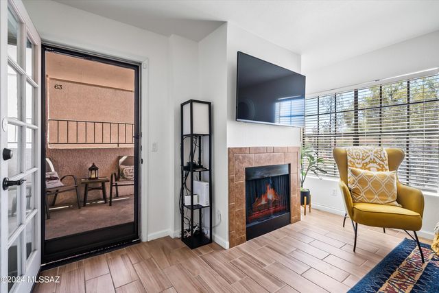 6445 N Tierra de las Catalinas Apt 61, Tucson, AZ 85718