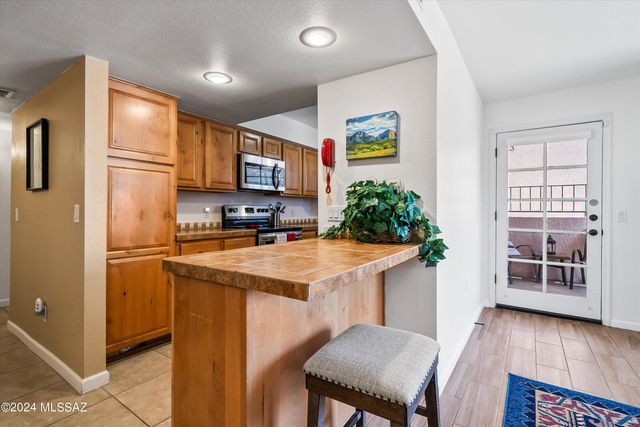 6445 N Tierra de las Catalinas Apt 61, Tucson, AZ 85718