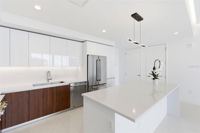 400 CENTRAL AVENUE 2903, St Petersburg, FL 33701