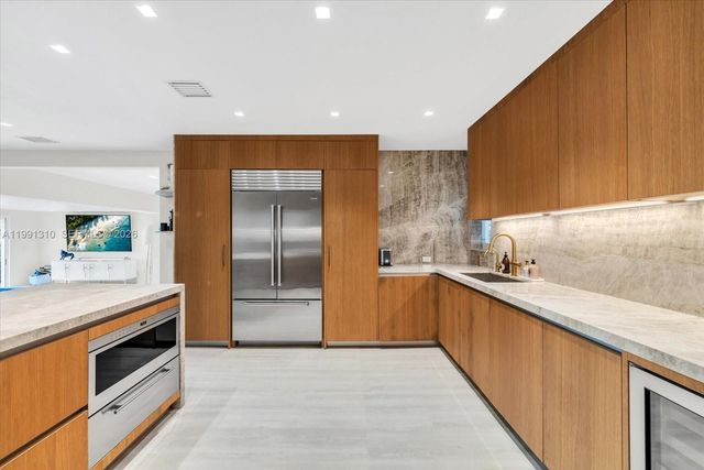 1277 Biscaya Dr, Surfside, FL 33154