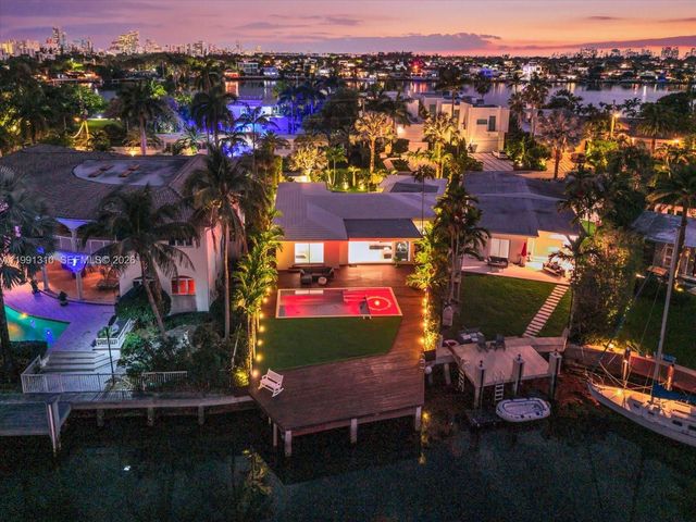 1277 Biscaya Dr, Surfside, FL 33154