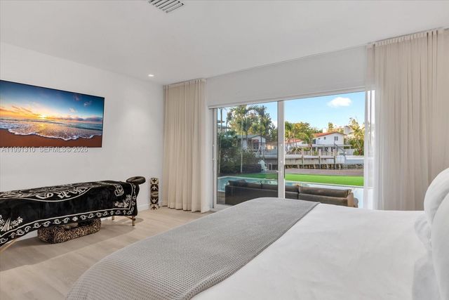 1277 Biscaya Dr, Surfside, FL 33154