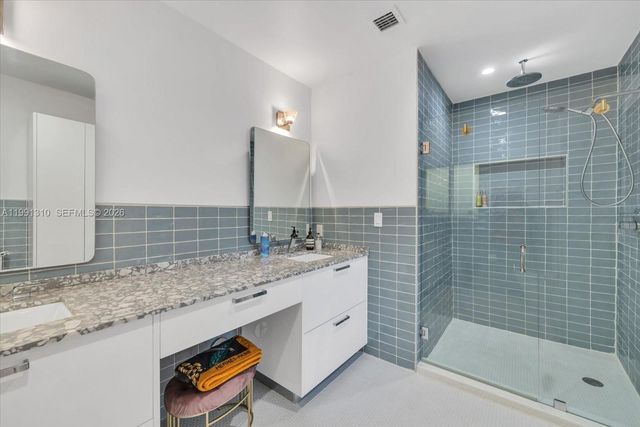 1277 Biscaya Dr, Surfside, FL 33154