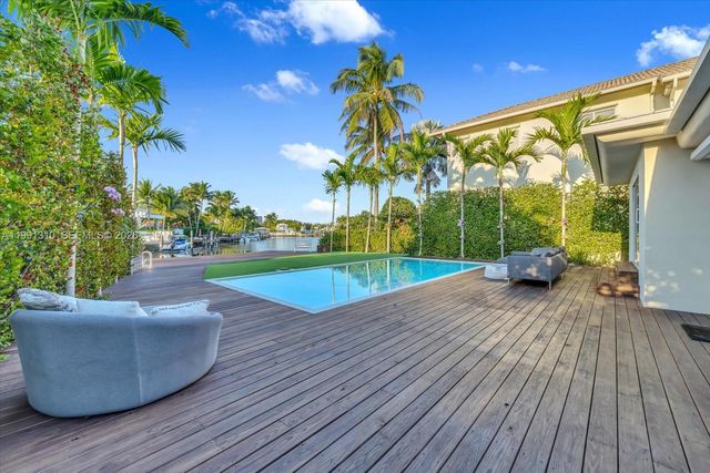 1277 Biscaya Dr, Surfside, FL 33154