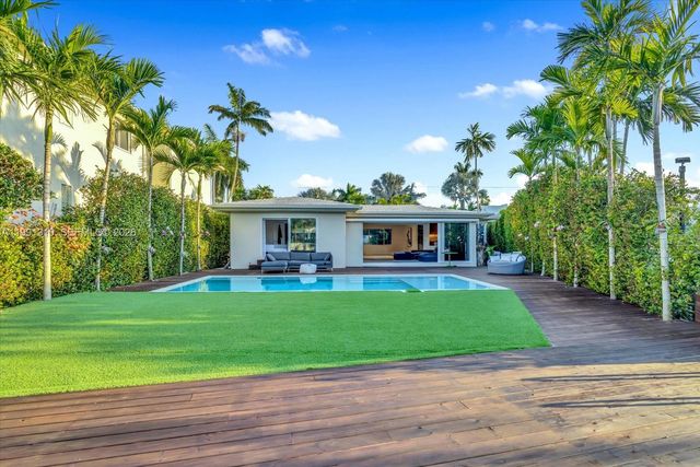 1277 Biscaya Dr, Surfside, FL 33154