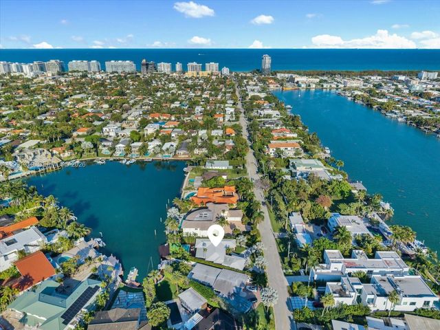 1277 Biscaya Dr, Surfside, FL 33154