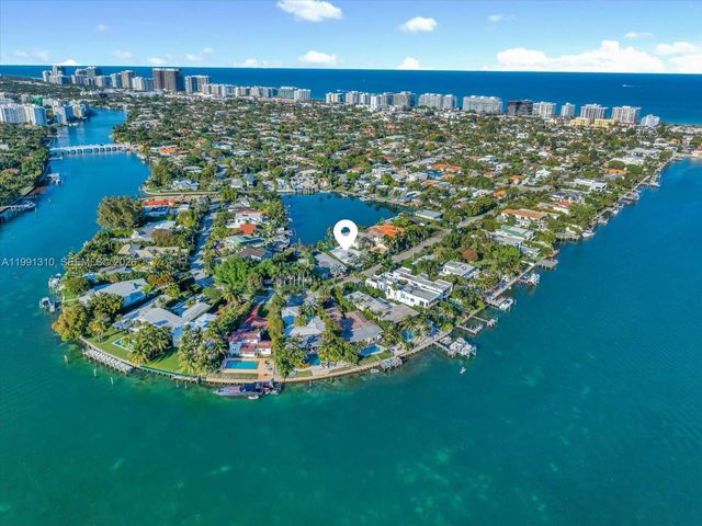 1277 Biscaya Dr, Surfside, FL 33154