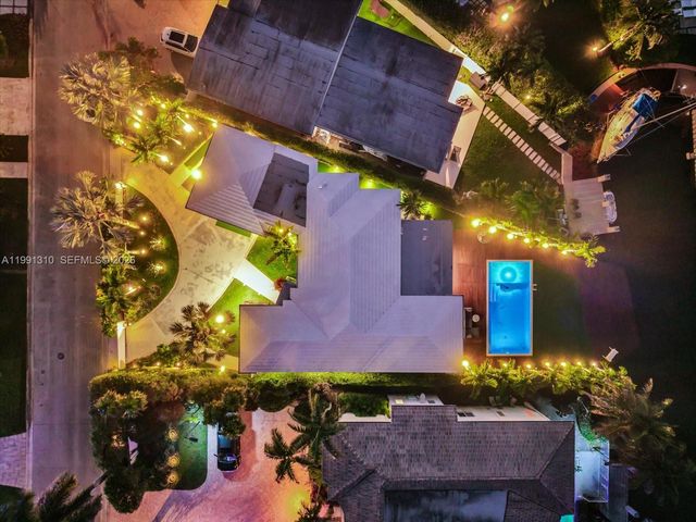 1277 Biscaya Dr, Surfside, FL 33154