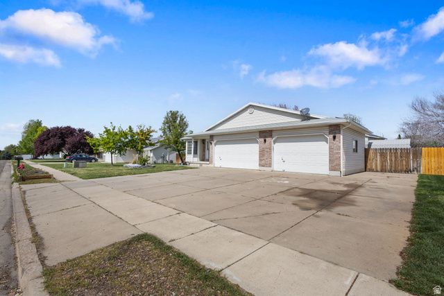 568 W 375 N, Clearfield, UT 84015