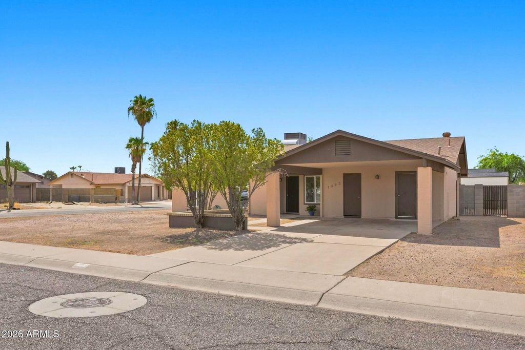 1323 W MORROW Drive, Phoenix, AZ 85027 — photo 3