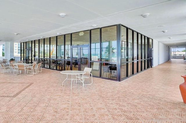 2401 S Ocean Dr 701, Hollywood, FL 33019