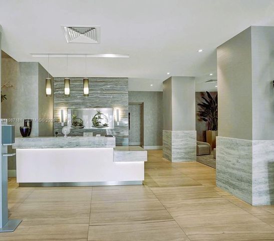 2401 S Ocean Dr 701, Hollywood, FL 33019