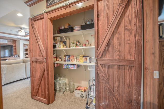 976 NW KC 476, Harper, TX 78631