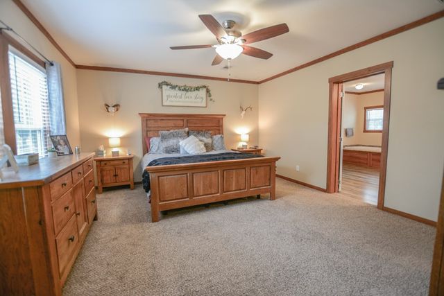 976 NW KC 476, Harper, TX 78631