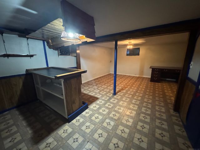 617 Millville Avenue APT 8-3, Naugatuck, CT 06770