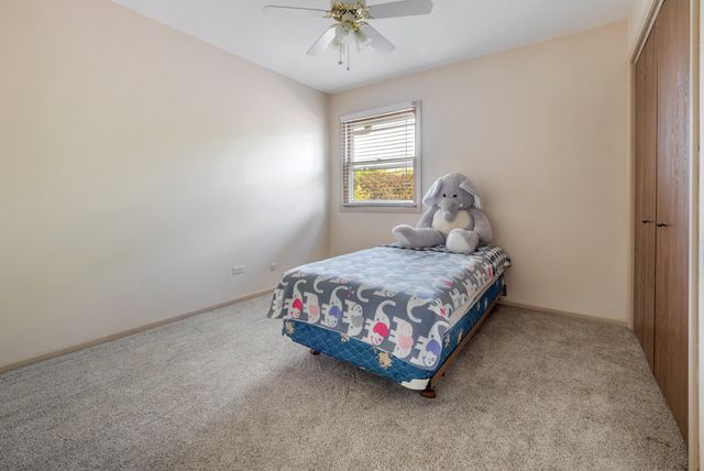 1727 Roosa Lane, Elk Grove Village, IL 60007
