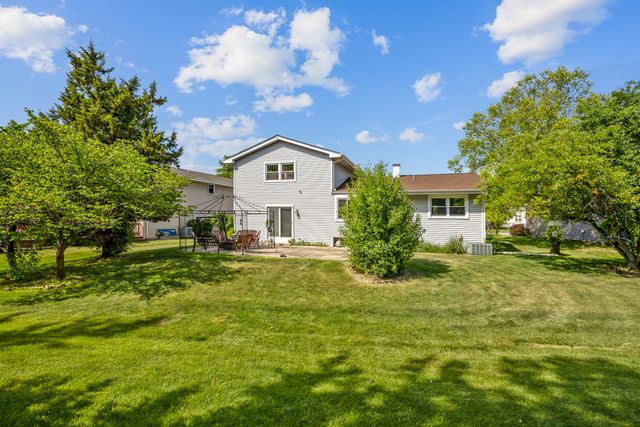 1727 Roosa Lane, Elk Grove Village, IL 60007