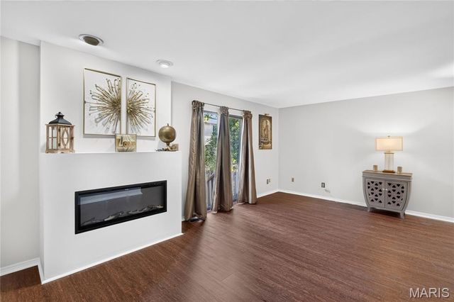 11525 Pineberry Drive, St Louis, MO 63146