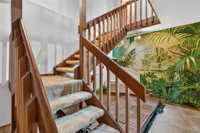 11525 Pineberry Drive, St Louis, MO 63146