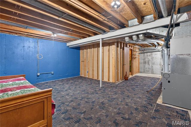 11525 Pineberry Drive, St Louis, MO 63146