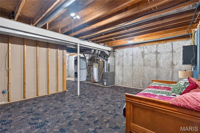 11525 Pineberry Drive, St Louis, MO 63146