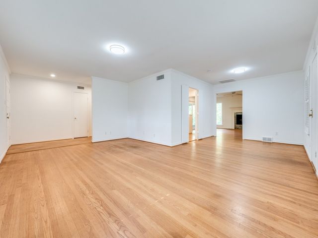 10715 Royal Springs Drive, Dallas, TX 75229
