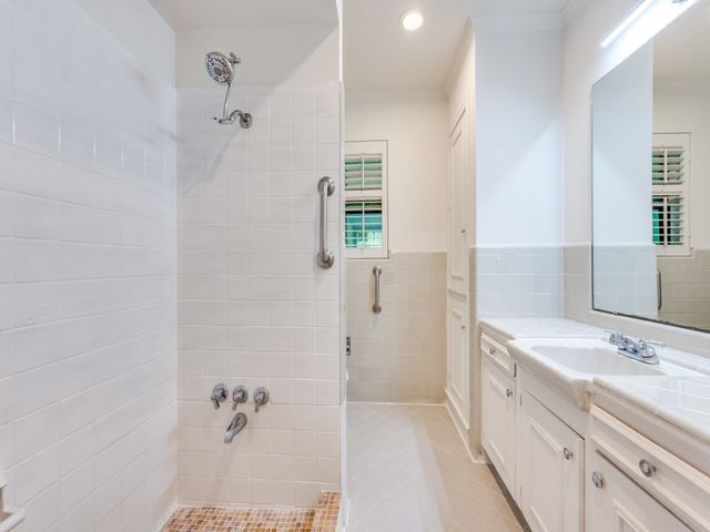 10715 Royal Springs Drive, Dallas, TX 75229