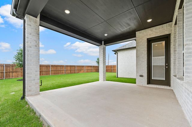 16325 Renault Street, Justin, TX 76247