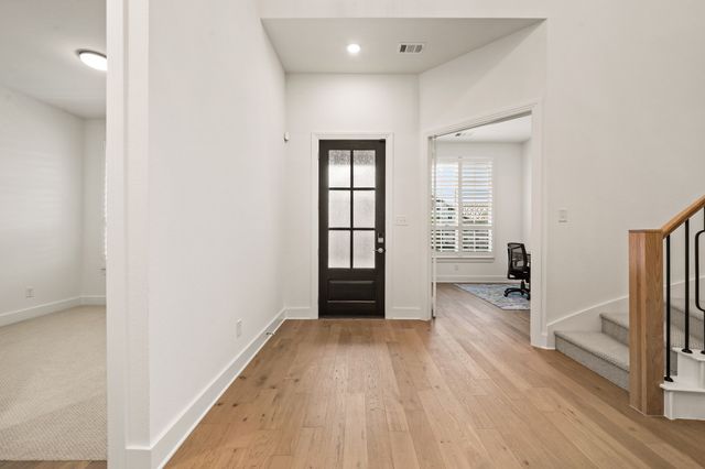 16325 Renault Street, Justin, TX 76247