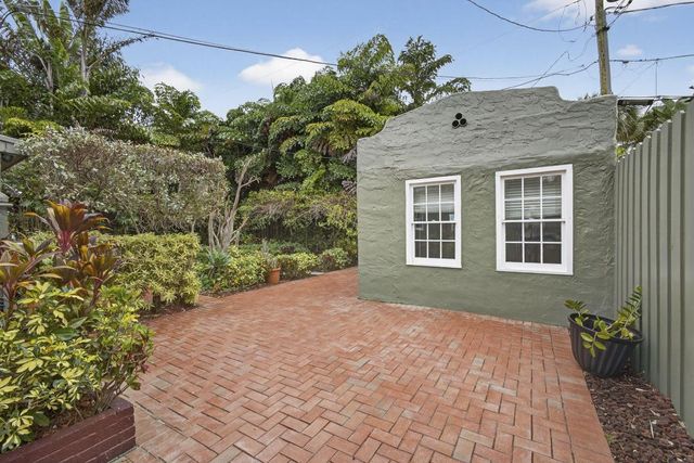 616 Upland Road, West Palm Beach, FL 33401